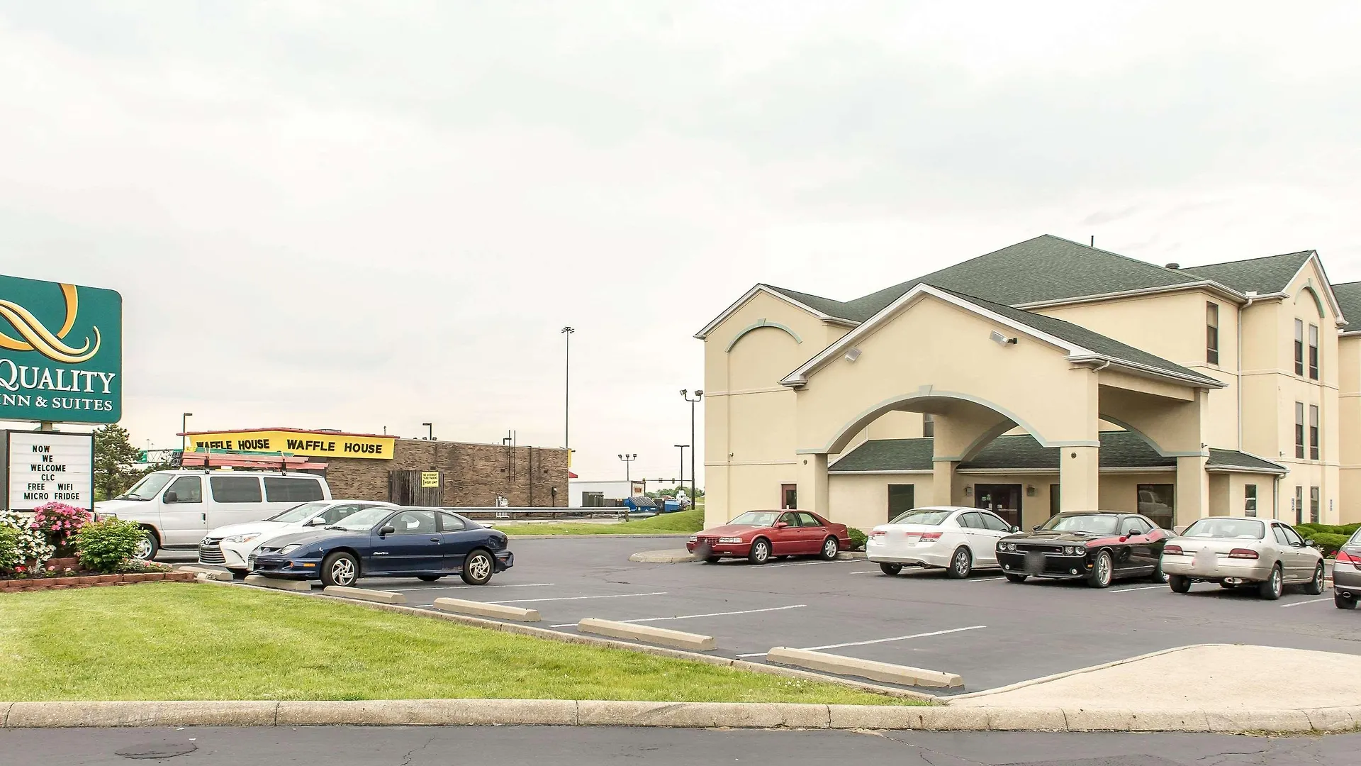 Quality Inn & Suites Columbus West - Hilliard