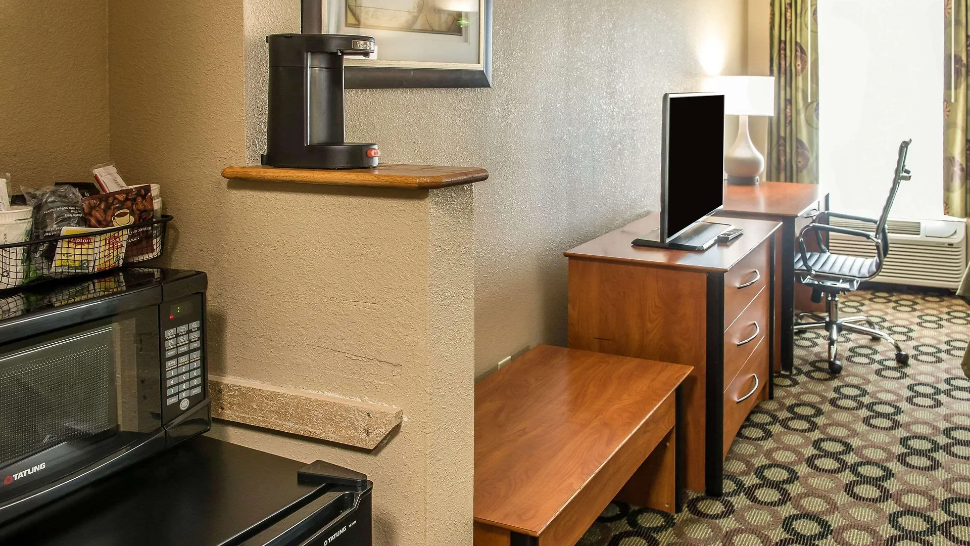 ホテル Quality Inn & Suites Columbus West - Hilliard